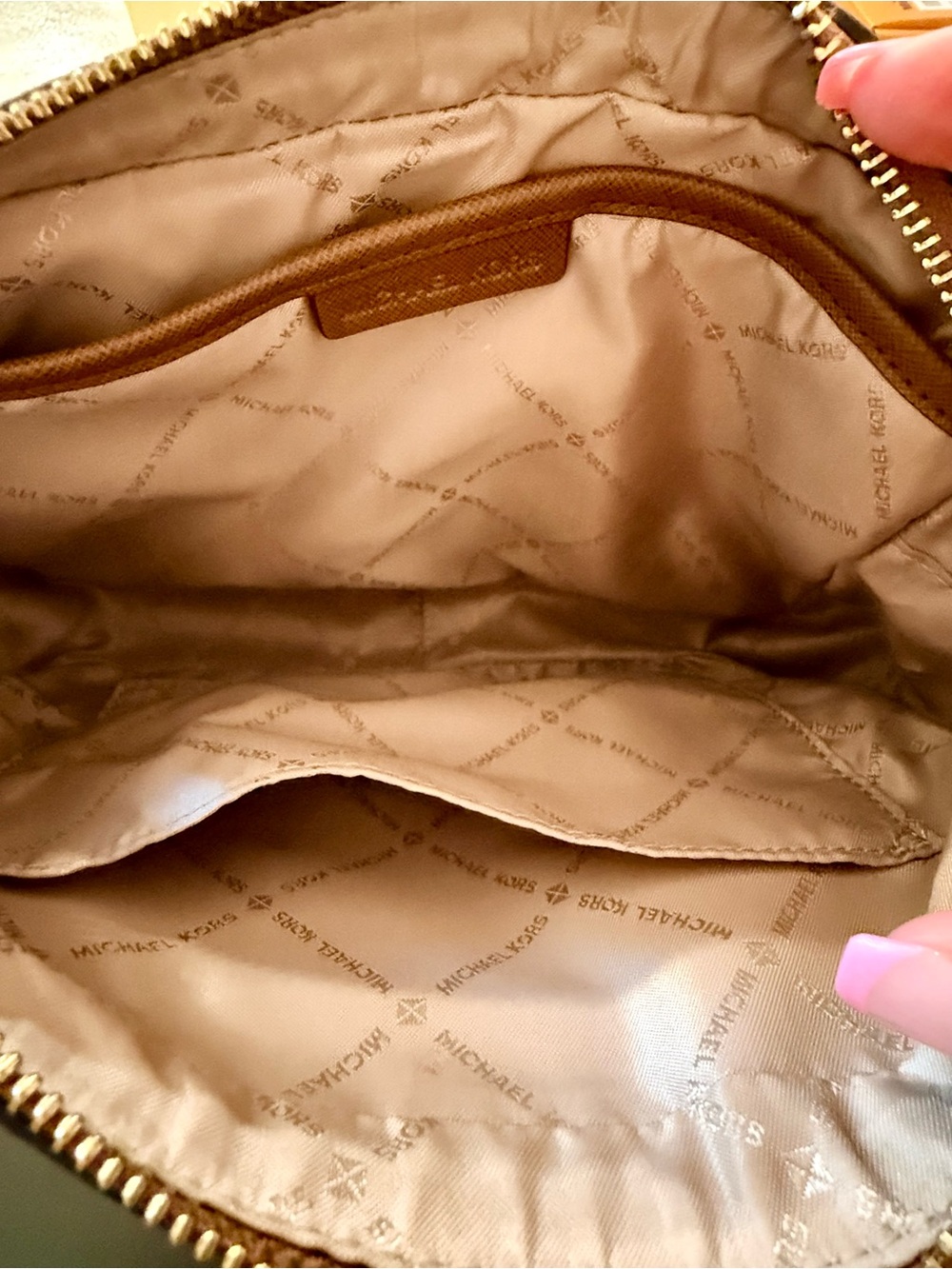Michael Kors Beige and Brown Monogram Crossbody Interior - Picture 2 of 7